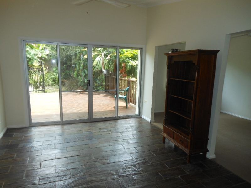 9 Old Smithfield Road, Freshwater QLD 4870