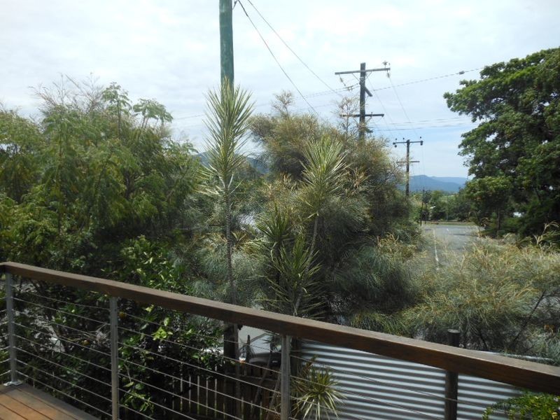 9 Old Smithfield Road, Freshwater QLD 4870