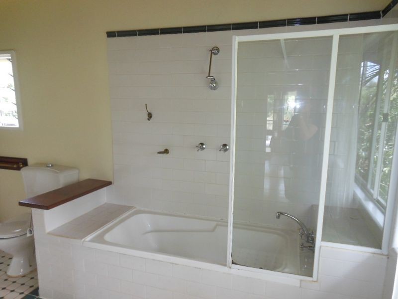 9 Old Smithfield Road, Freshwater QLD 4870