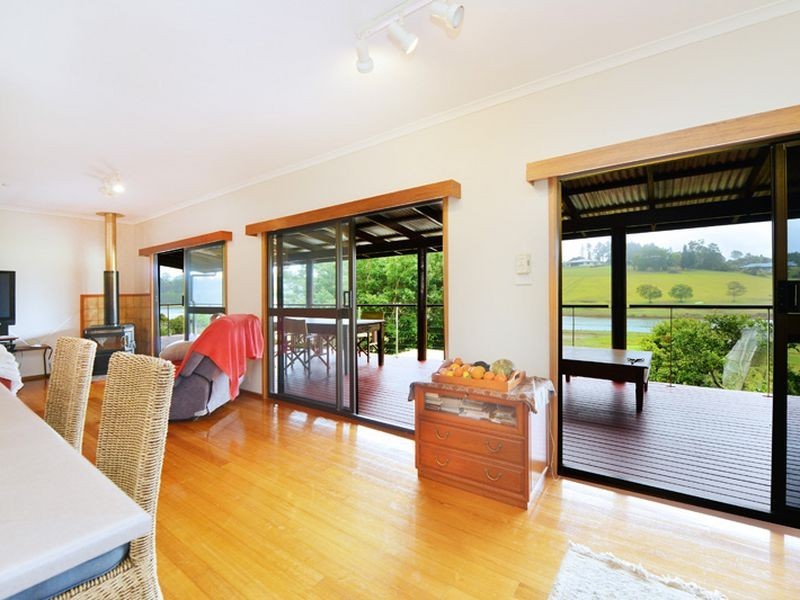 18 Oleander Drive, Yungaburra QLD 4884