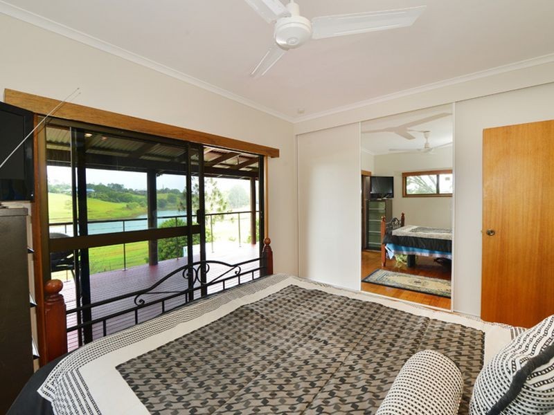 18 Oleander Drive, Yungaburra QLD 4884