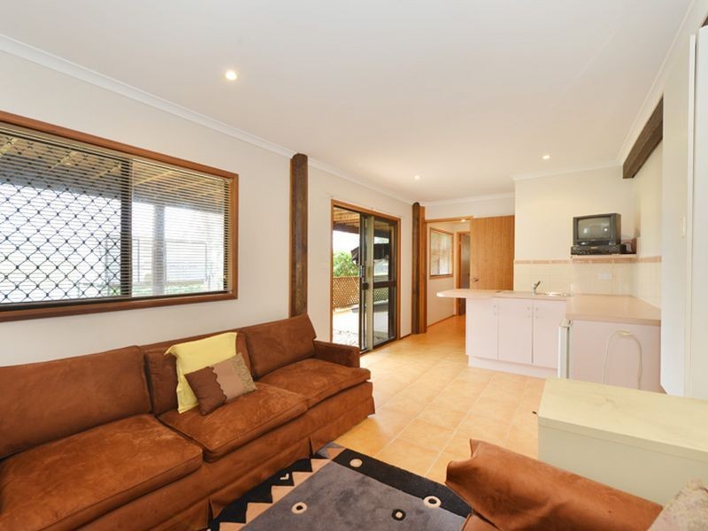 18 Oleander Drive, Yungaburra QLD 4884