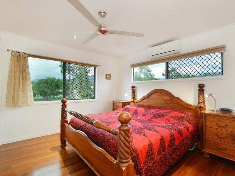 12 Purbeck Place, Edge Hill QLD 4870