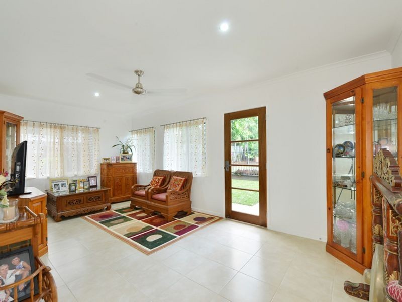 12 Purbeck Place, Edge Hill QLD 4870