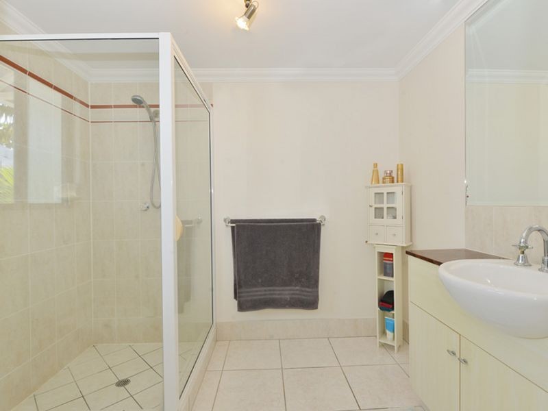 7/312 Lake Street, Cairns North QLD 4870
