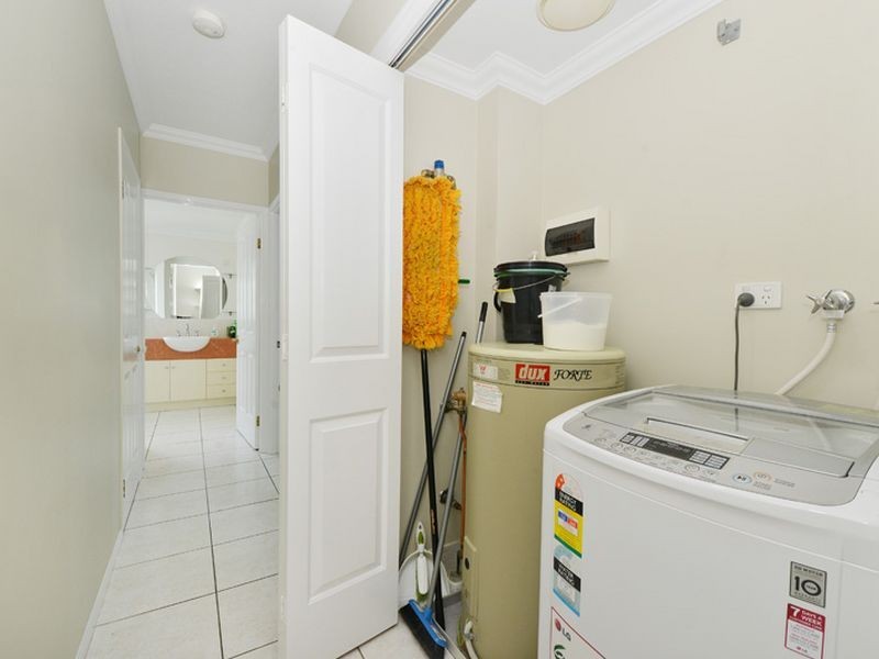 7/312 Lake Street, Cairns North QLD 4870