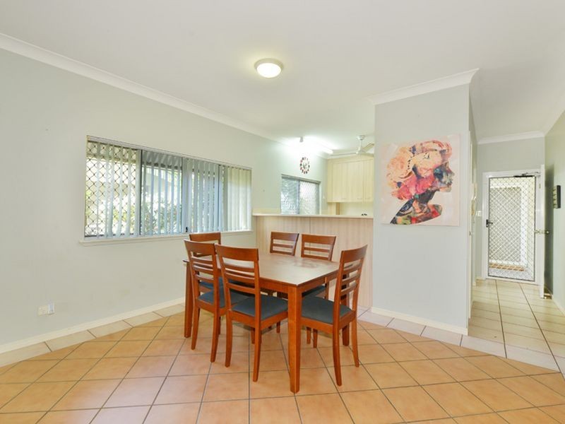 3/303 Lake Street, Cairns North QLD 4870