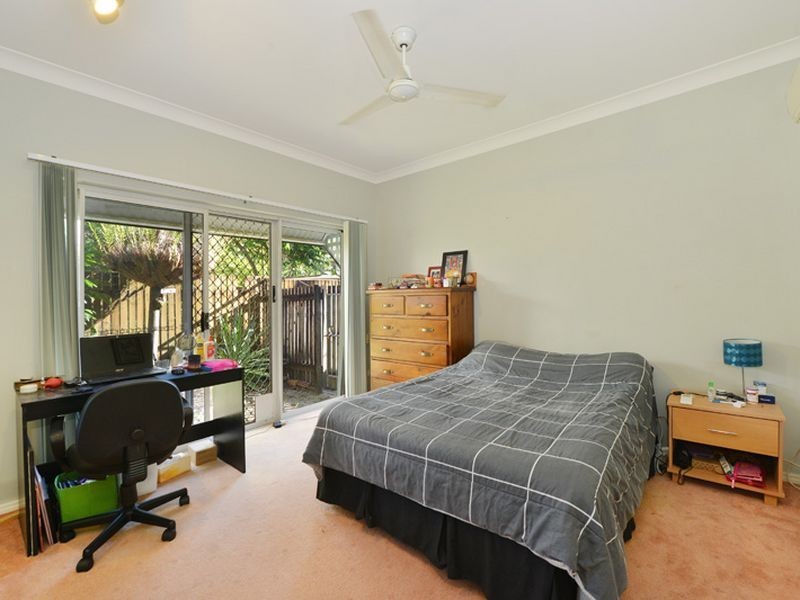 3/303 Lake Street, Cairns North QLD 4870