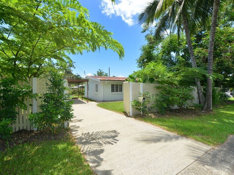 28 Murchison Street, Whitfield QLD 4870