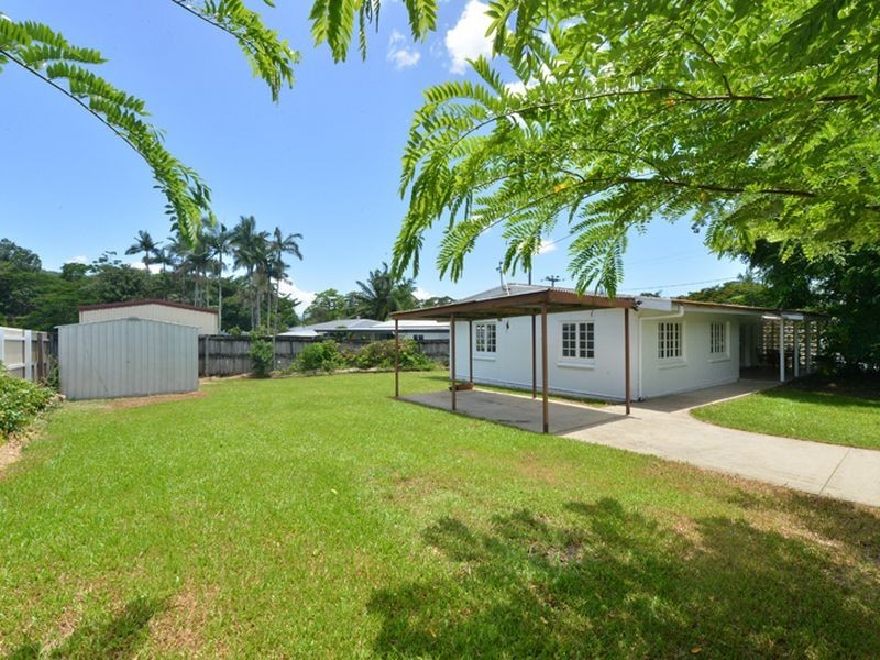 28 Murchison Street, Whitfield QLD 4870
