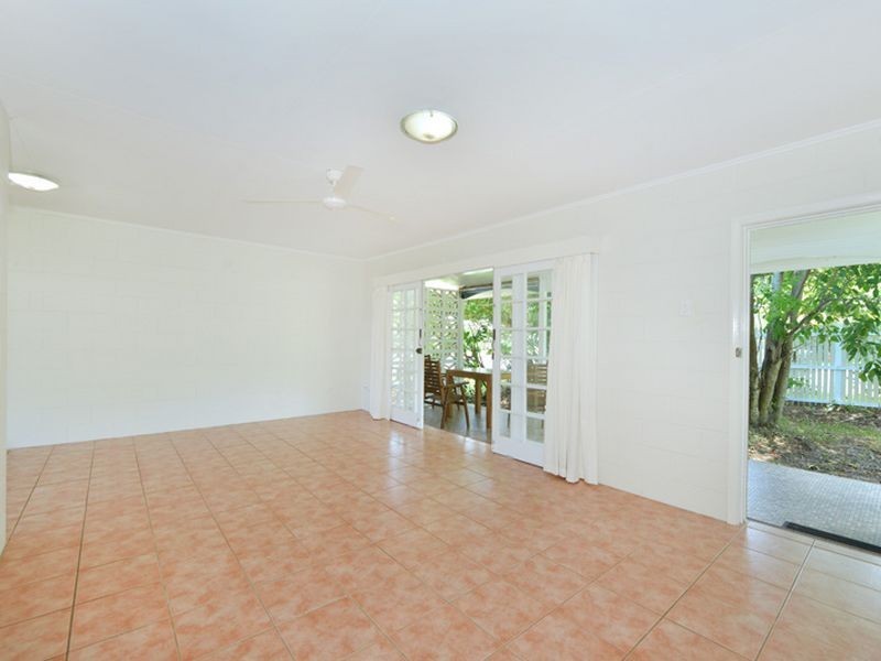 28 Murchison Street, Whitfield QLD 4870