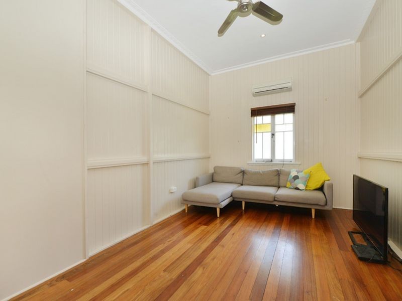 14 Barr Street, Earlville QLD 4870