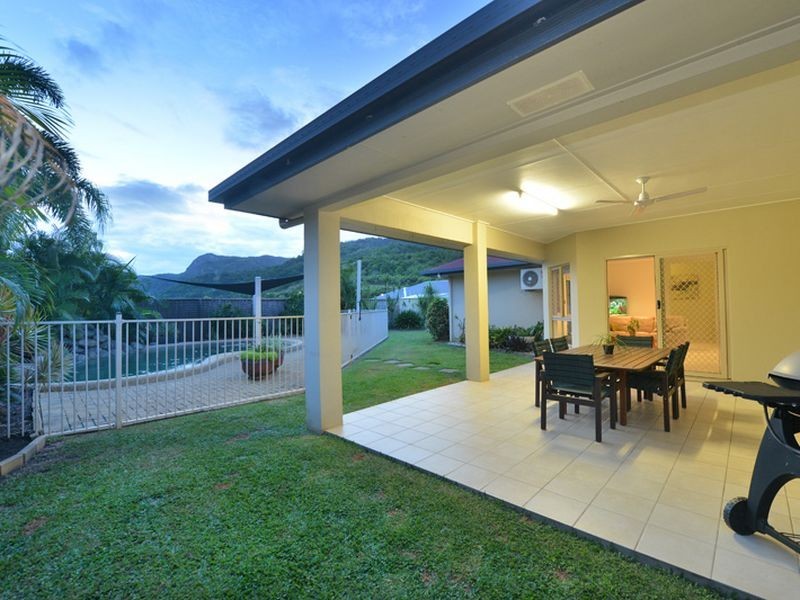 5 Kulgun Street, Caravonica QLD 4878