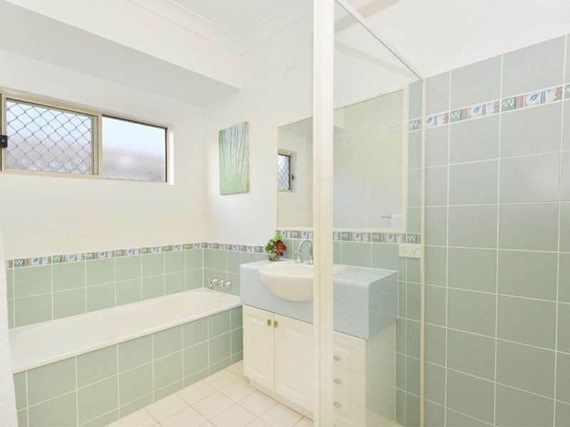 5 Kulgun Street, Caravonica QLD 4878