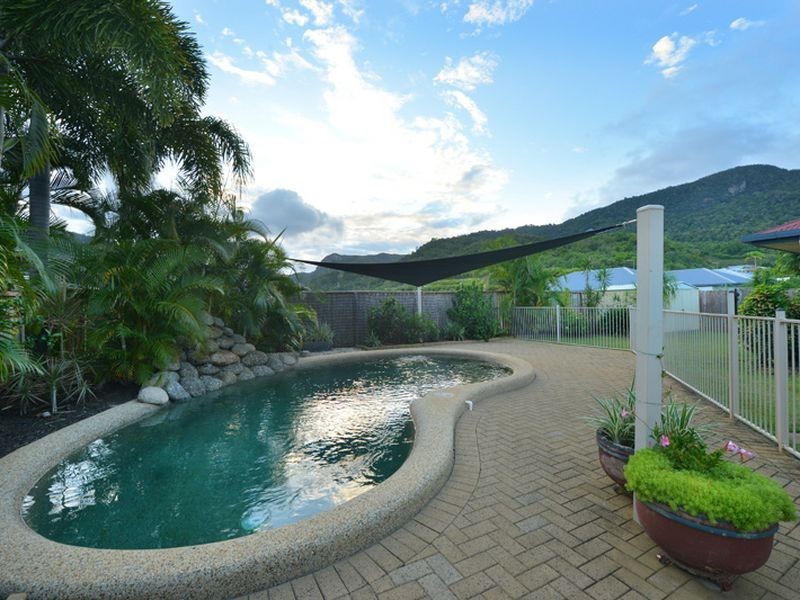 5 Kulgun Street, Caravonica QLD 4878