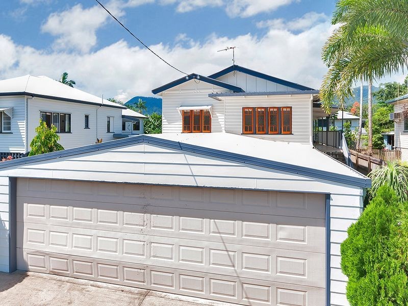 15 Thomson Street, Earlville QLD 4870