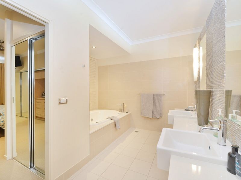 904/12-21 Gregory Street, Westcourt QLD 4870
