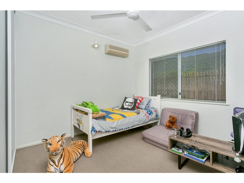 4 Colonial Close, Redlynch QLD 4870