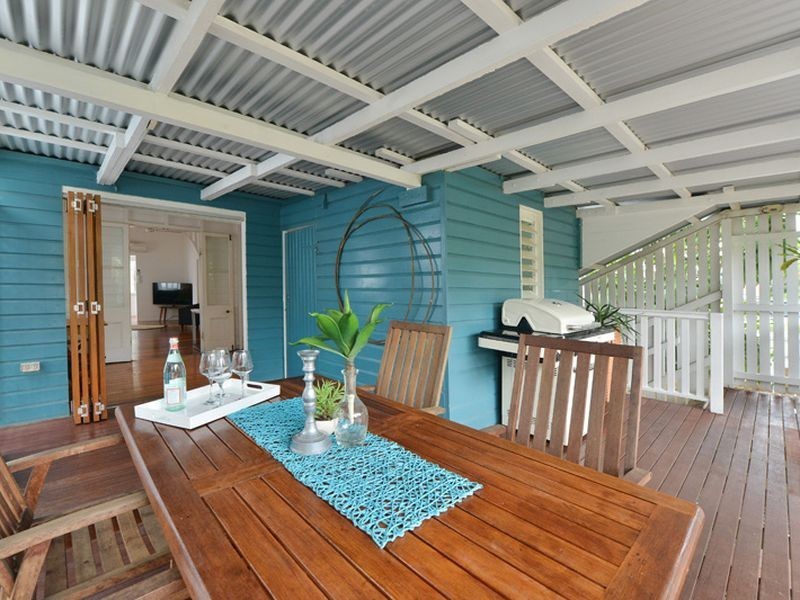 257 Mcleod Street, Cairns North QLD 4870