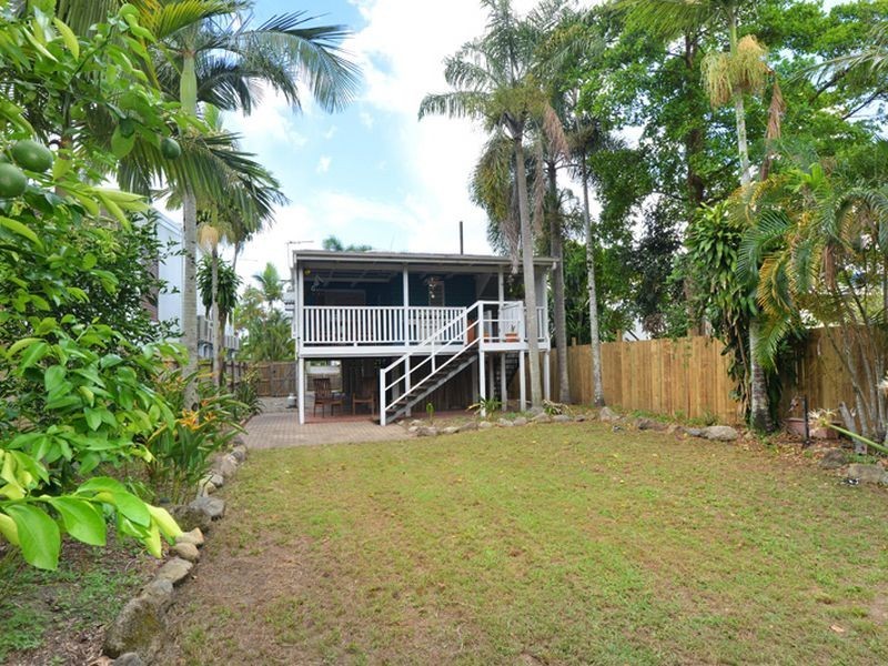 257 Mcleod Street, Cairns North QLD 4870