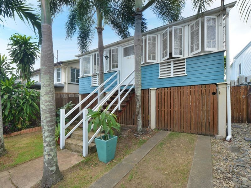 257 Mcleod Street, Cairns North QLD 4870