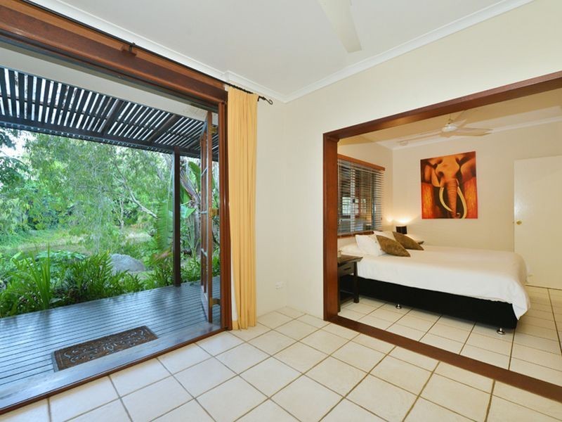 30-36 Caribbean Street, Holloways Beach QLD 4878