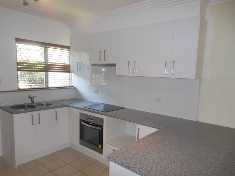 4/120 Greenslopes Street, Edge Hill QLD 4870