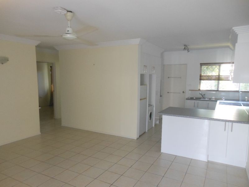 4/120 Greenslopes Street, Edge Hill QLD 4870
