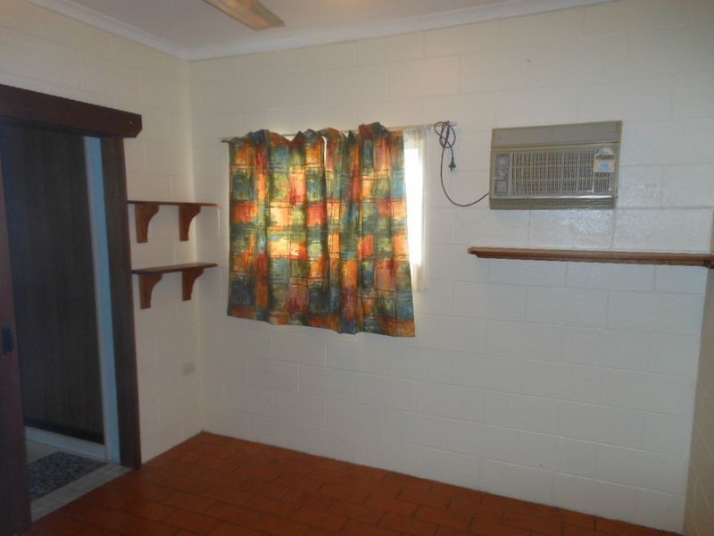 12 Stirling Street, Whitfield QLD 4870