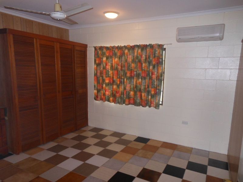 12 Stirling Street, Whitfield QLD 4870