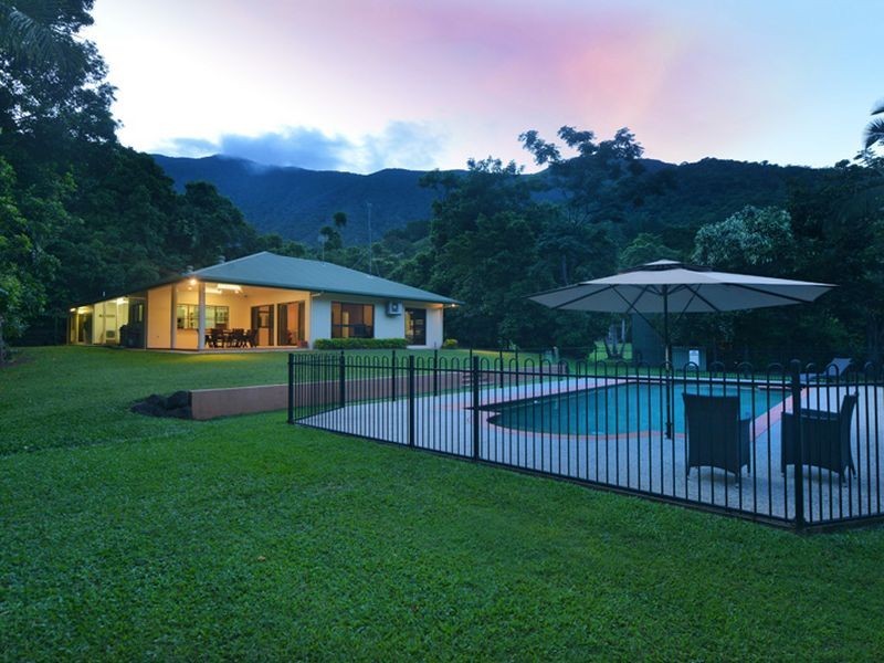 44-50 Harvey Road, Redlynch QLD 4870