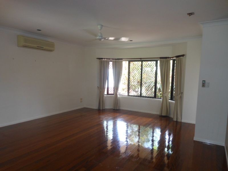 11 Greenford Close, Brinsmead QLD 4870