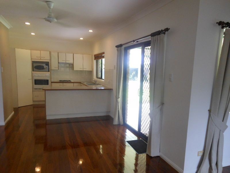 11 Greenford Close, Brinsmead QLD 4870