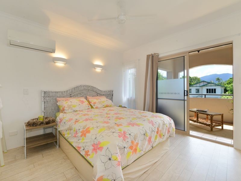 2/10 Hill Street, Manunda QLD 4870