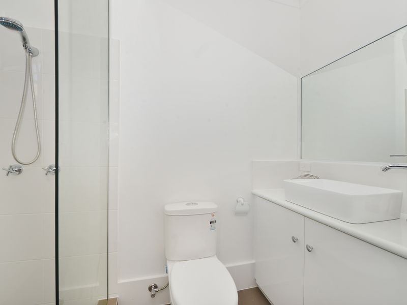 2/10 Hill Street, Manunda QLD 4870