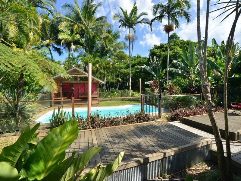 50 Hobson Drive, Brinsmead QLD 4870