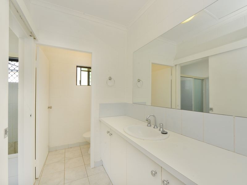 50 Hobson Drive, Brinsmead QLD 4870