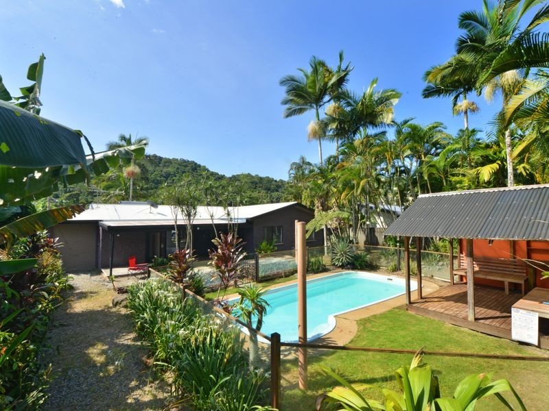 50 Hobson Drive, Brinsmead QLD 4870