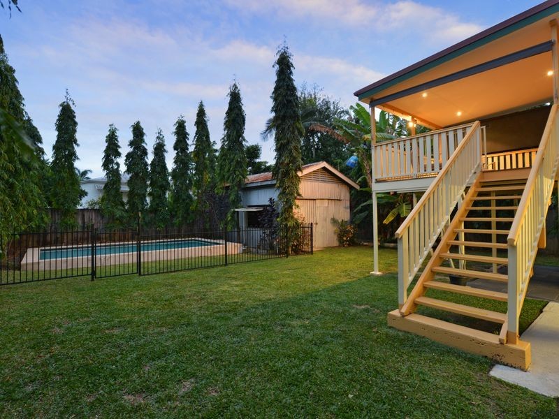 14 Barr Street, Earlville QLD 4870