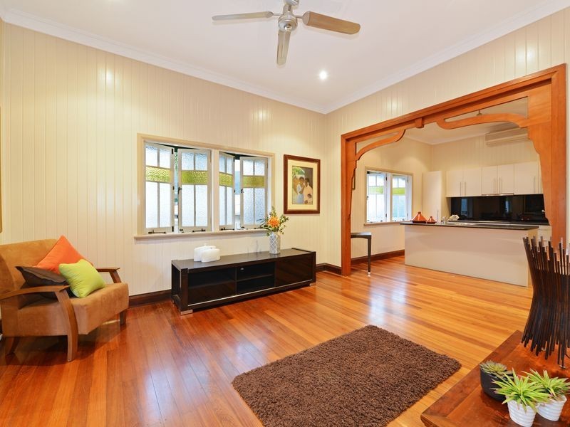 14 Barr Street, Earlville QLD 4870