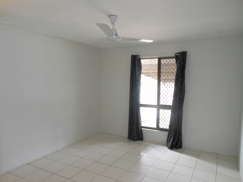 2/113 Jensen Street, Edge Hill QLD 4870