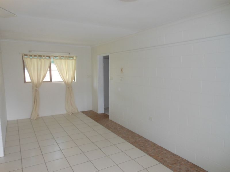 2/113 Jensen Street, Edge Hill QLD 4870