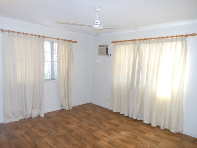 259 Aumuller Street, Westcourt QLD 4870