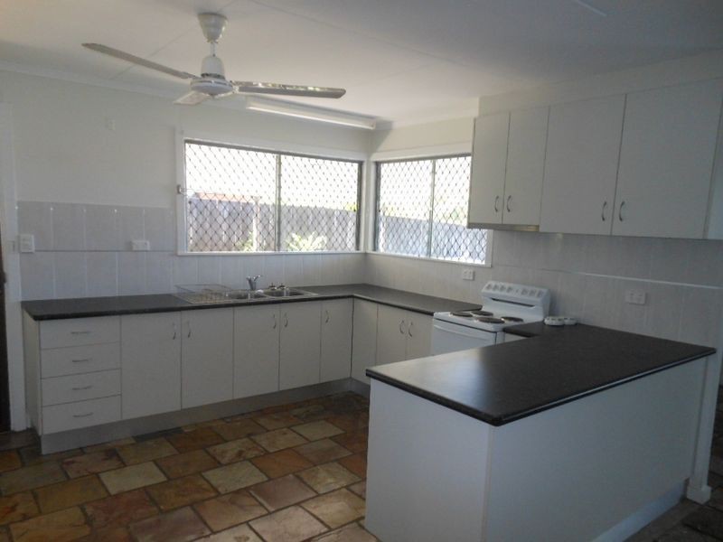 259 Aumuller Street, Westcourt QLD 4870