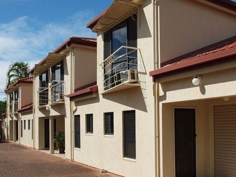 4/21 Hibiscus Lane, Holloways Beach QLD 4878
