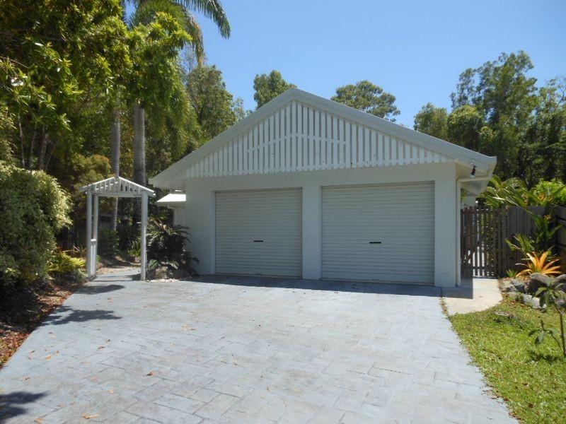 2 Isle Close, Clifton Beach QLD 4879