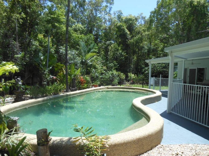 2 Isle Close, Clifton Beach QLD 4879