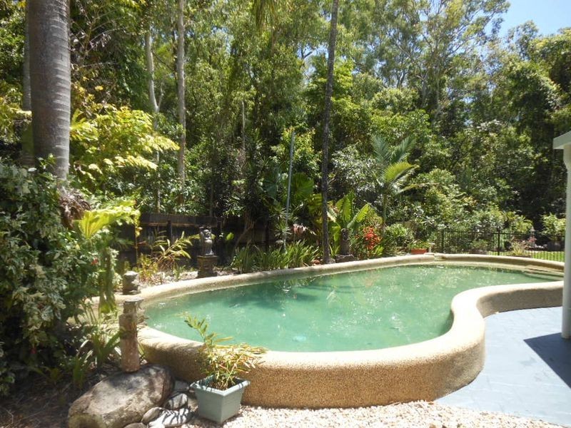 2 Isle Close, Clifton Beach QLD 4879