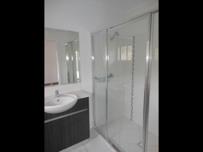 27 Galeandra Close, Edmonton QLD 4869