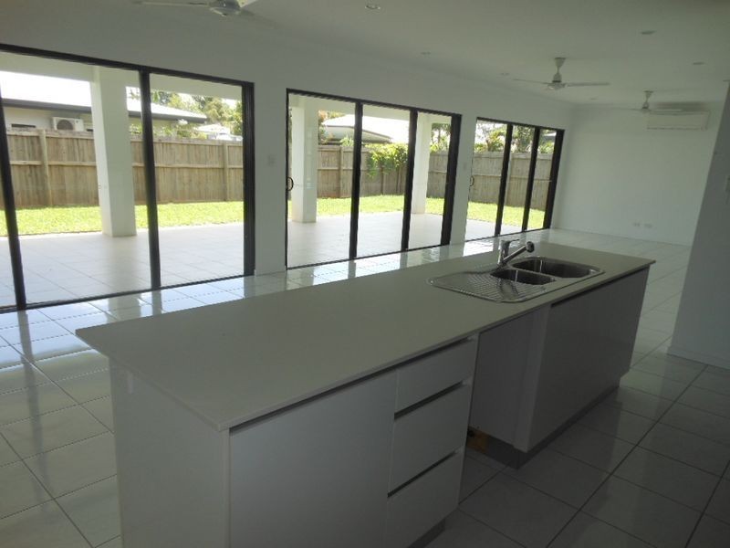 27 Galeandra Close, Edmonton QLD 4869